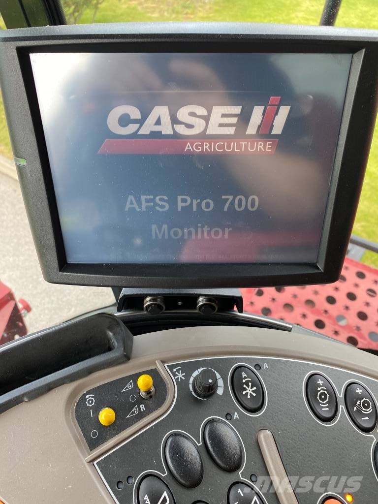 Case IH AF 7150 Derliaus nuėmimo kombainai