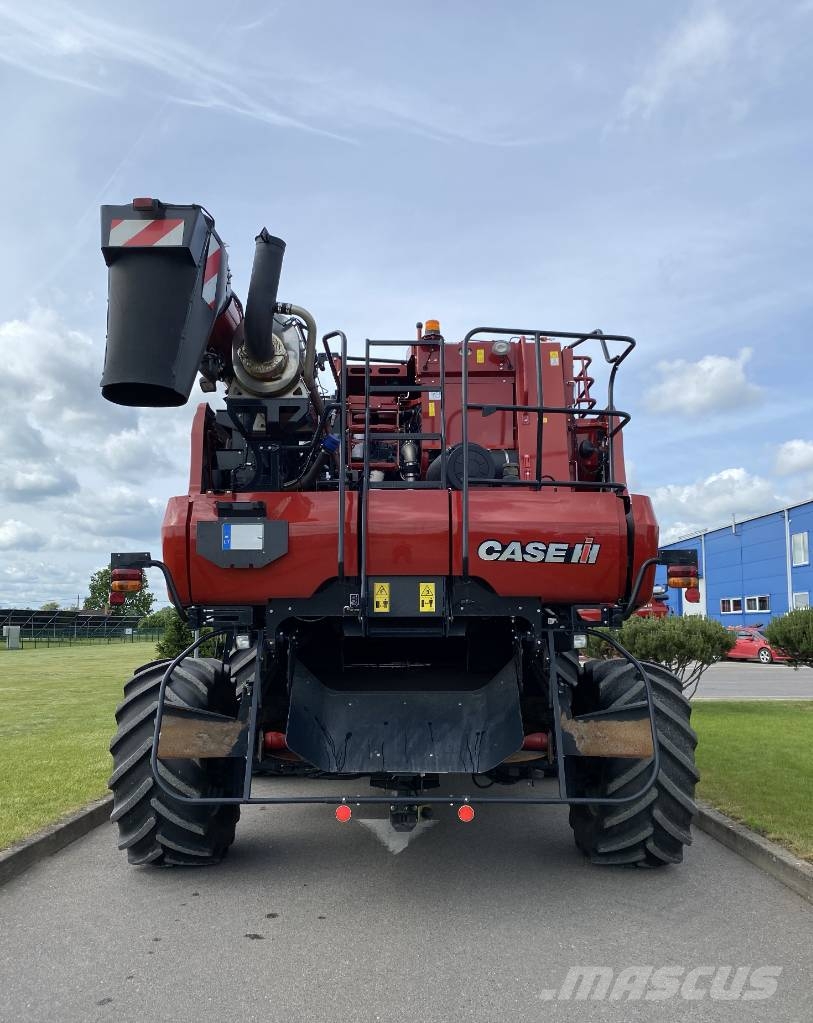Case IH AF 7150 Derliaus nuėmimo kombainai