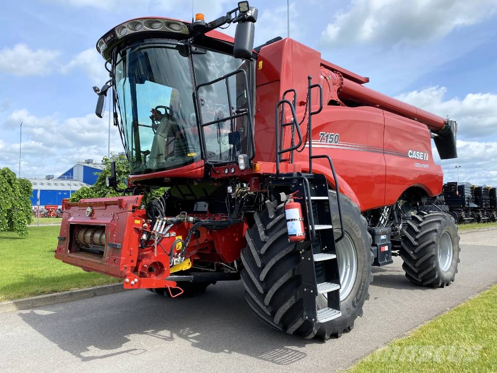 Case IH AF 7150 Derliaus nuėmimo kombainai