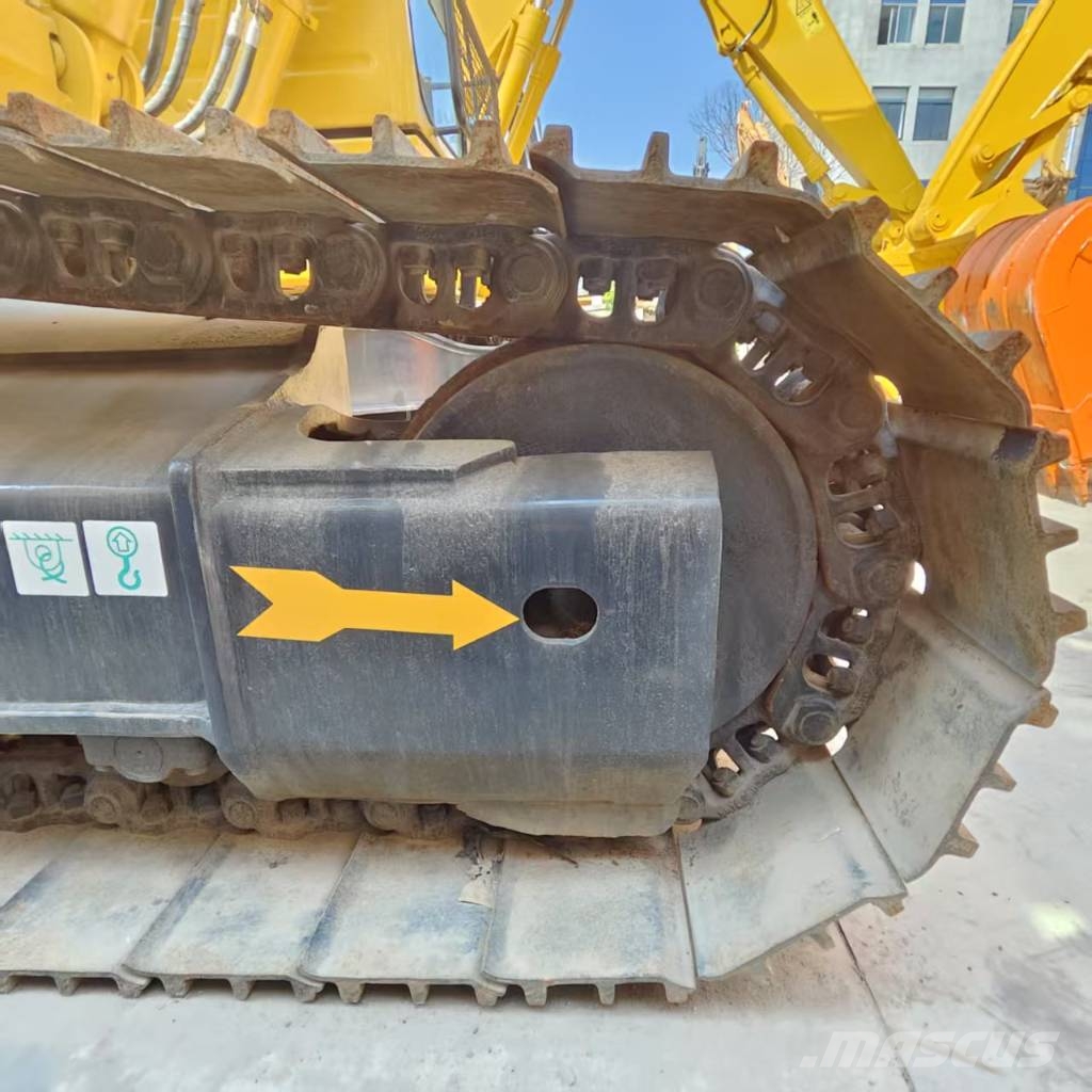 Komatsu PC 220-8 Εκσκαφείς με ερπύστριες