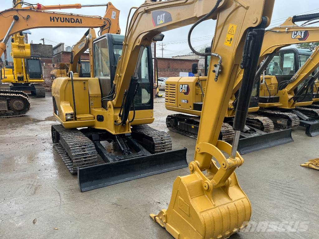 CAT 306 Mini kotrók < 7t