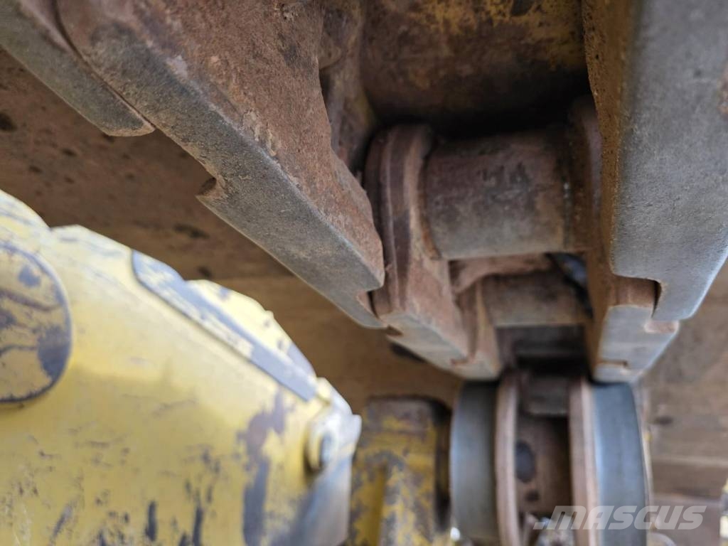 CAT D 6 LGP RIPPER VALVE Buldožeri gusjeničari