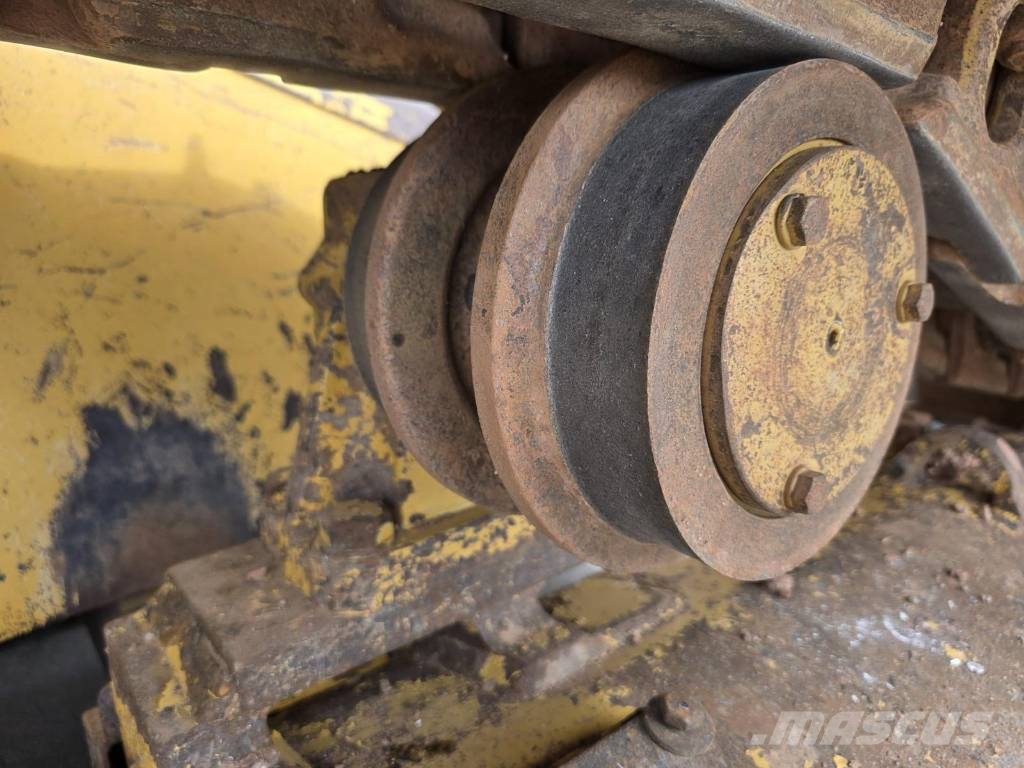 CAT D 6 LGP RIPPER VALVE Buldožeri gusjeničari