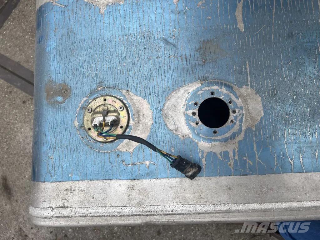  Diversen Hydrauliek tank l 70 b 45 h 62 Hydraulik