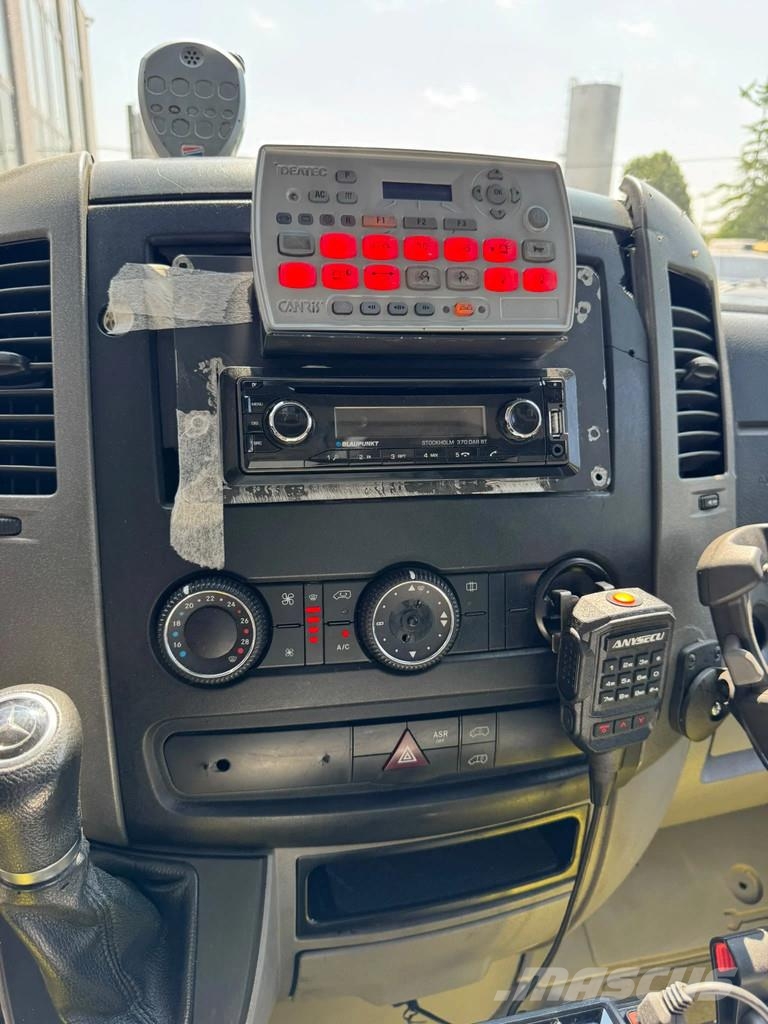 Mercedes-Benz Sprinter 519 **V6-EURO 6-BELGIAN ORIGINE** سيارات إسعاف