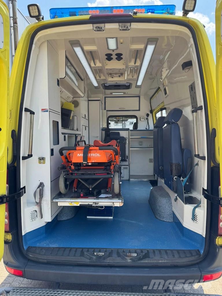 Mercedes-Benz Sprinter 519 **V6-EURO 6-BELGIAN ORIGINE** سيارات إسعاف