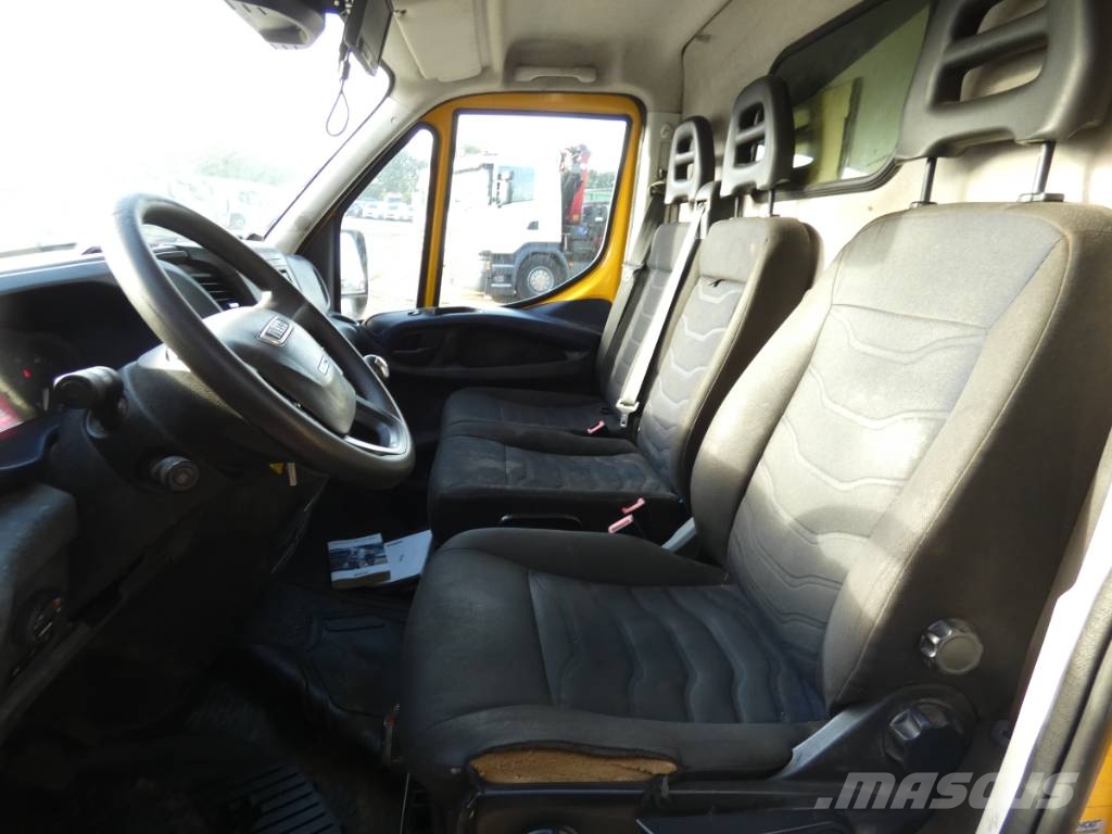 Iveco 50C 18 Sunkvežimiai su dengtu kėbulu