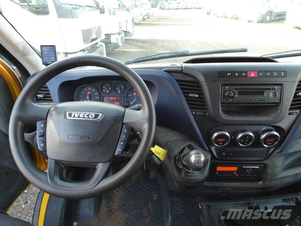 Iveco 50C 18 Sunkvežimiai su dengtu kėbulu