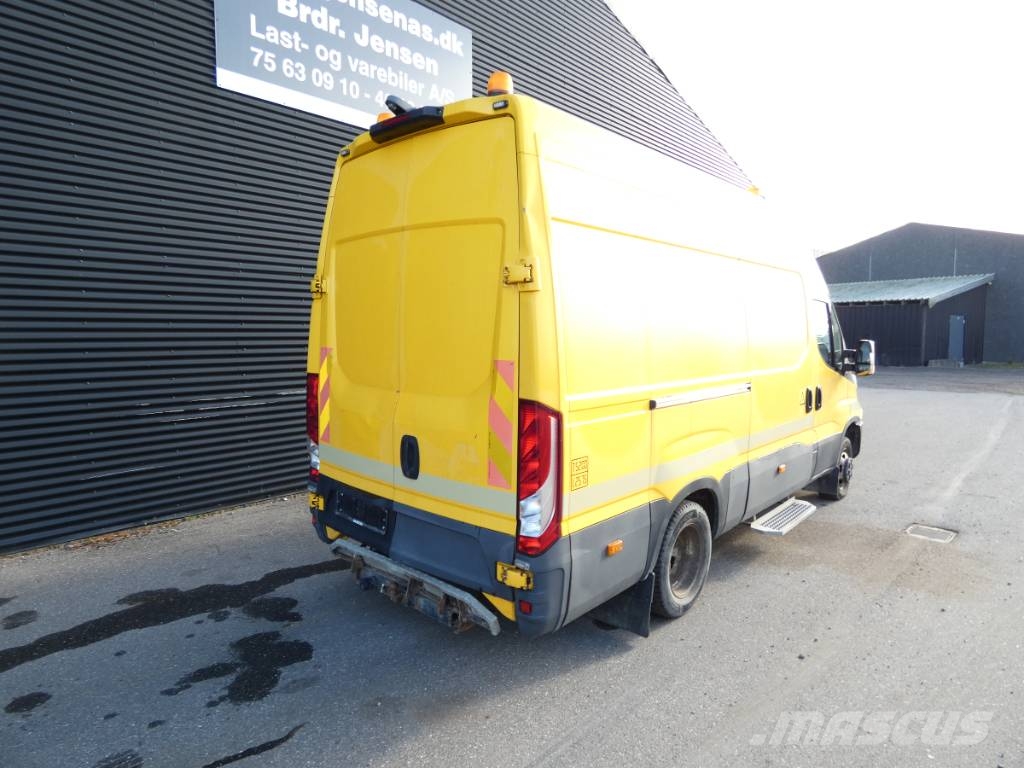 Iveco 50C 18 Sunkvežimiai su dengtu kėbulu