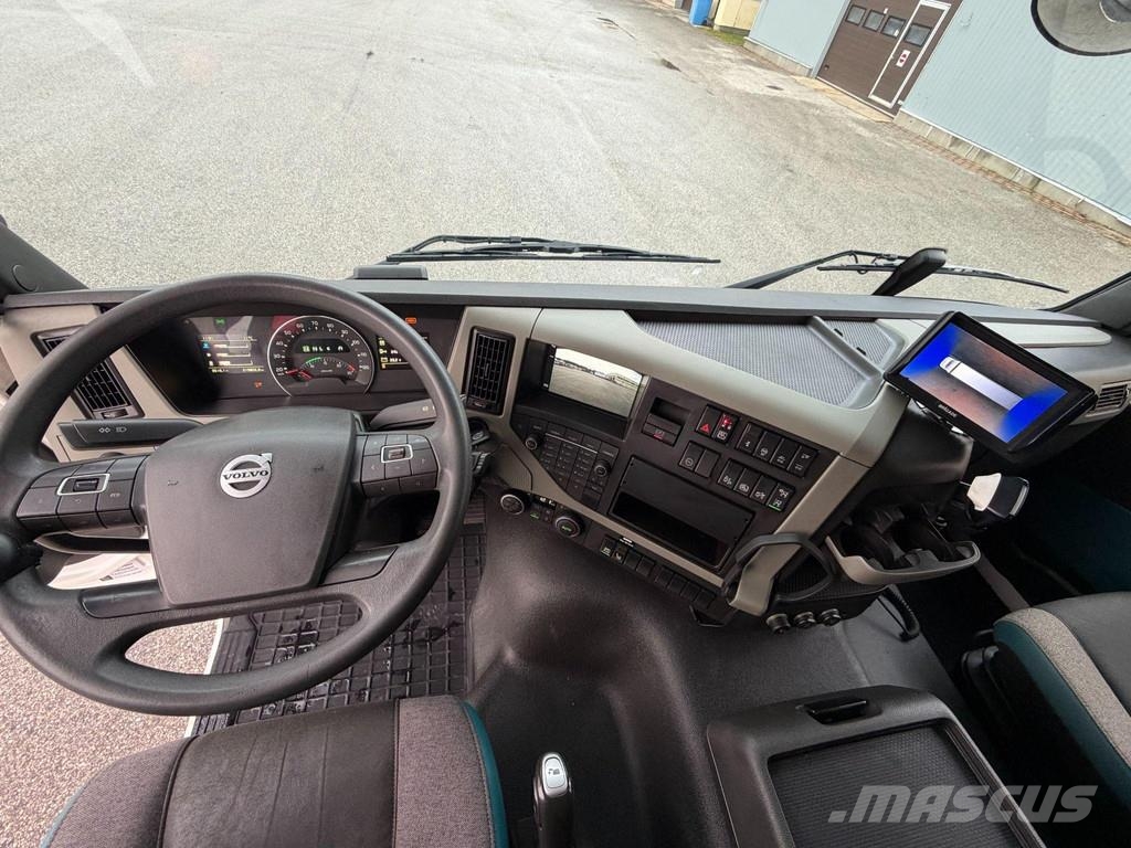 Volvo FM460 6X2*4 EURO6 + CARRIER SUPRA 850 + LNG Temperature controlled trucks