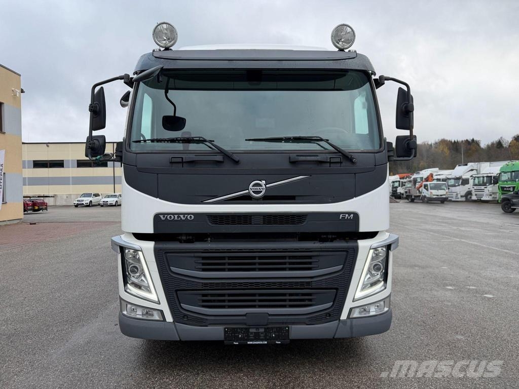 Volvo FM460 6X2*4 EURO6 + CARRIER SUPRA 850 + LNG Temperature controlled trucks