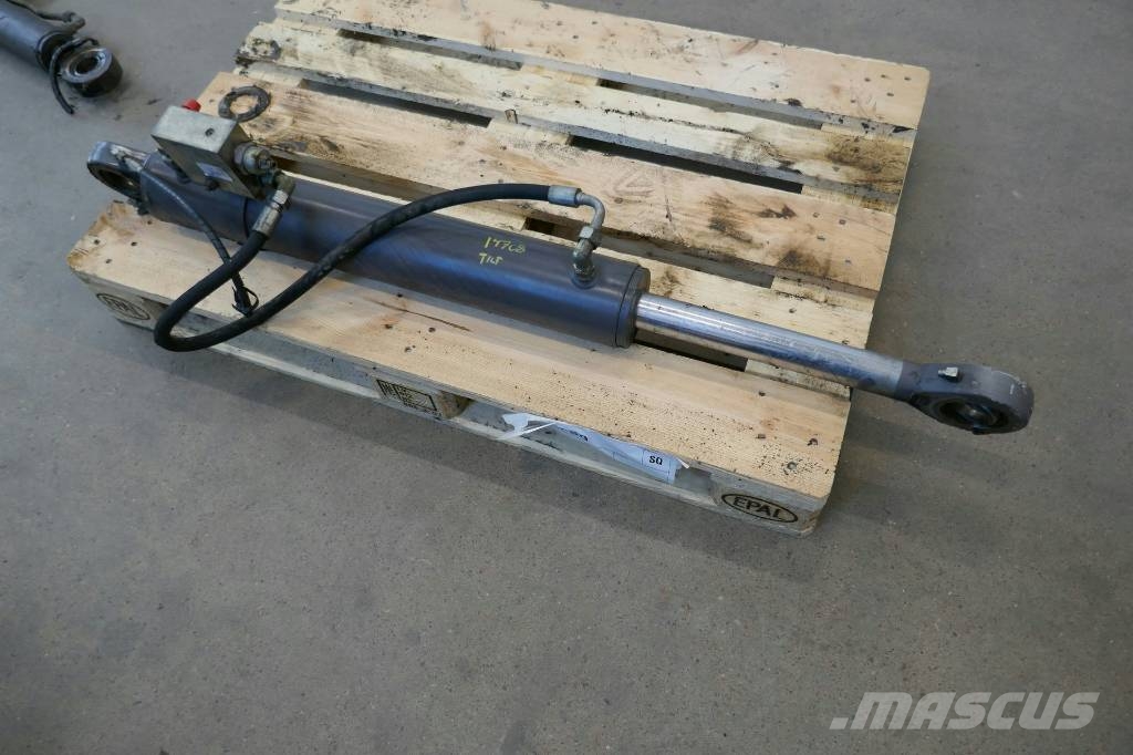 Volvo L30B Tiltcylinder 2808057 Hydraulika