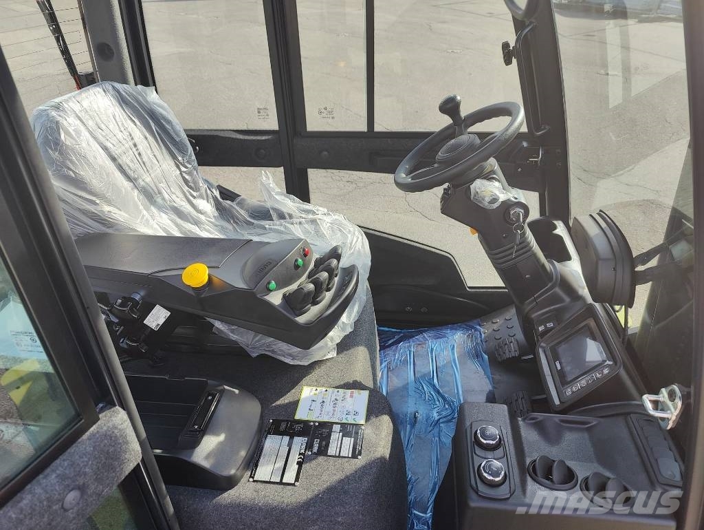 Clark S-35D Diesel forklifts