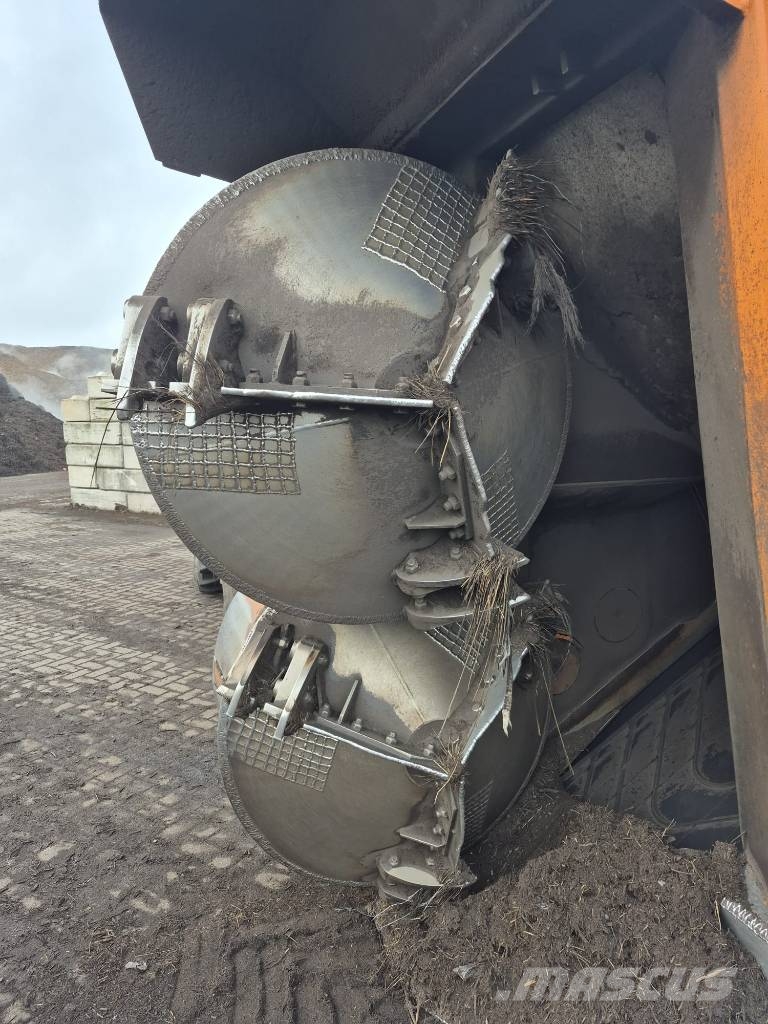 Doppstadt DU 320 Grizzly Compost omzetter / turner /umsetzer Compostkeerders
