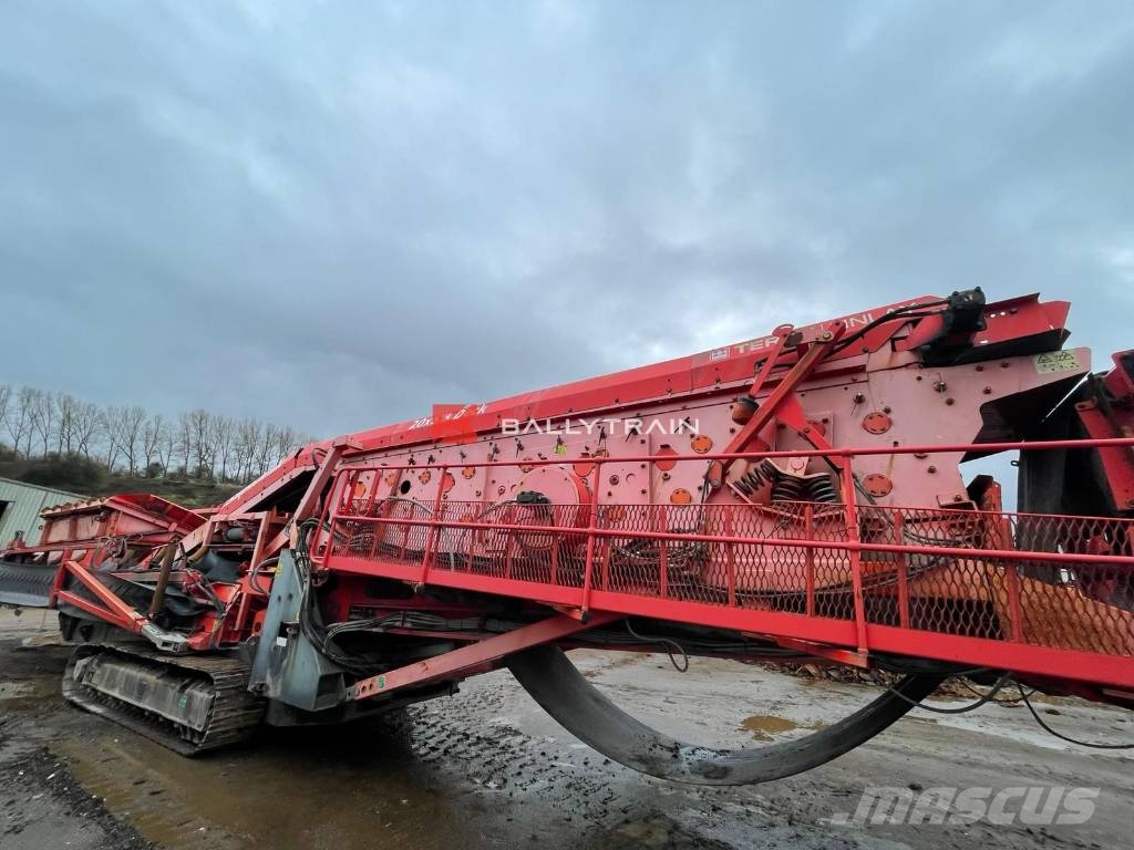 Terex Finlay 694+ Supertrak 3 Deck Screener Mobil szűrők