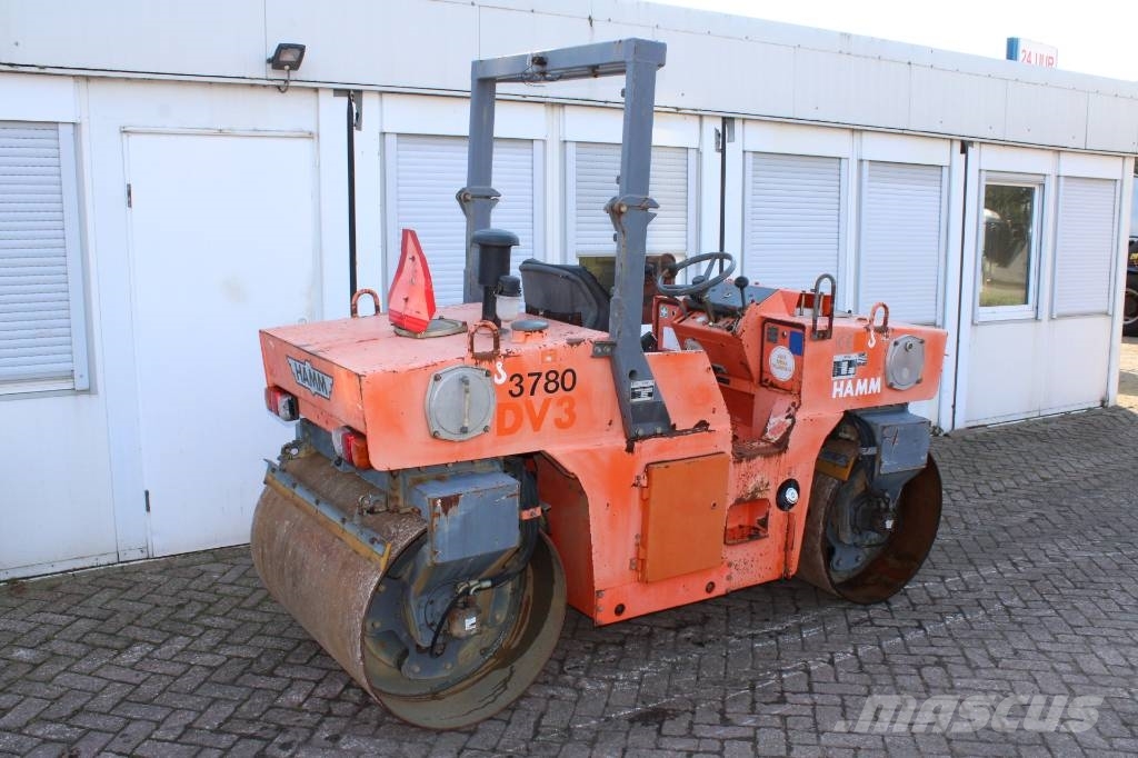 Hamm DV 3.22 H 双轮压路机