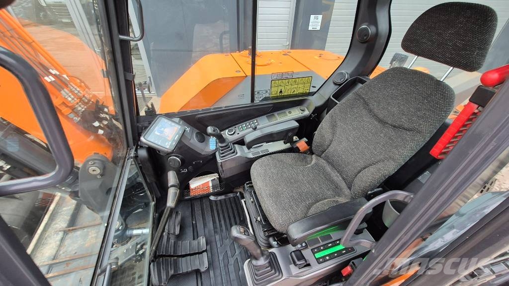 Doosan DEVELON DX85R - 2023 YEAR - 3X NEW BUCKETS حفارات وسط 7 طن - 12 طن