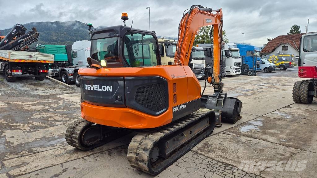Doosan DEVELON DX85R - 2023 YEAR - 3X NEW BUCKETS حفارات وسط 7 طن - 12 طن
