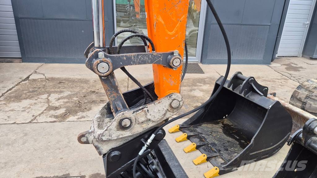 Doosan DEVELON DX85R - 2023 YEAR - 3X NEW BUCKETS حفارات وسط 7 طن - 12 طن
