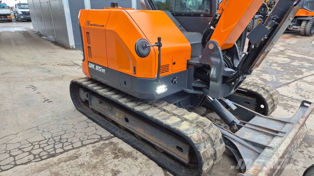Doosan DEVELON DX85R - 2023 YEAR - 3X NEW BUCKETS حفارات وسط 7 طن - 12 طن