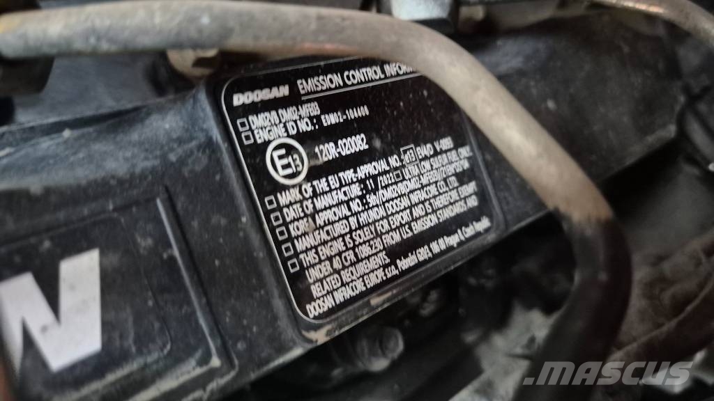 Doosan DEVELON DX85R - 2023 YEAR - 3X NEW BUCKETS حفارات وسط 7 طن - 12 طن