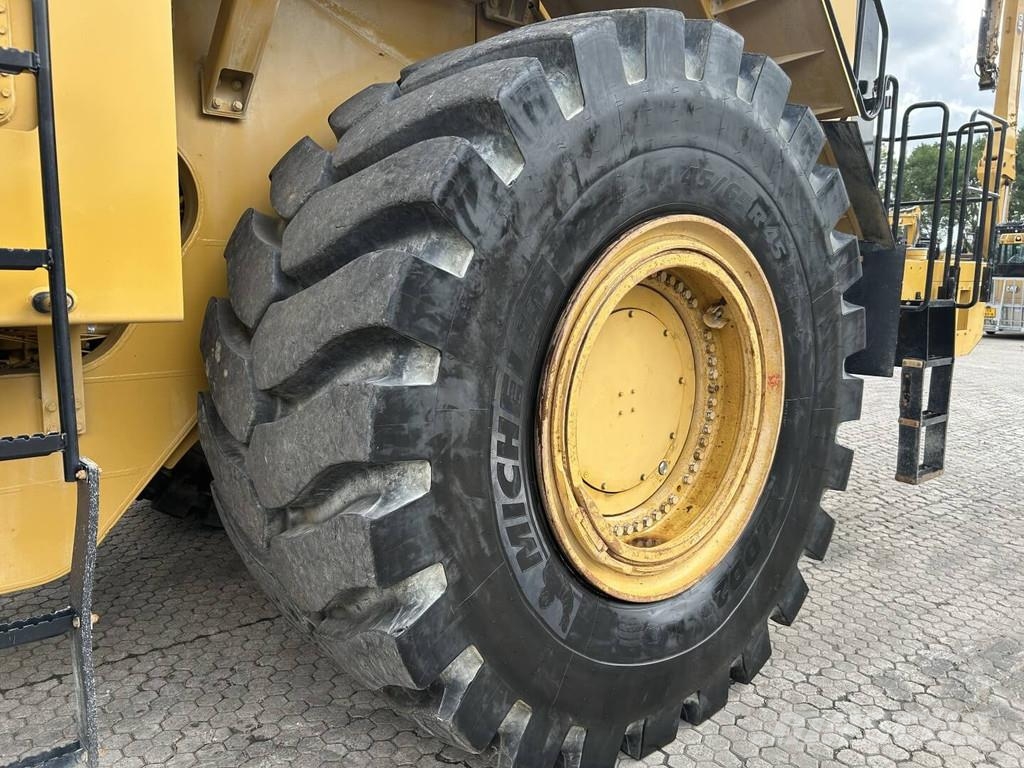 CAT 992K Фронтальные погрузчики