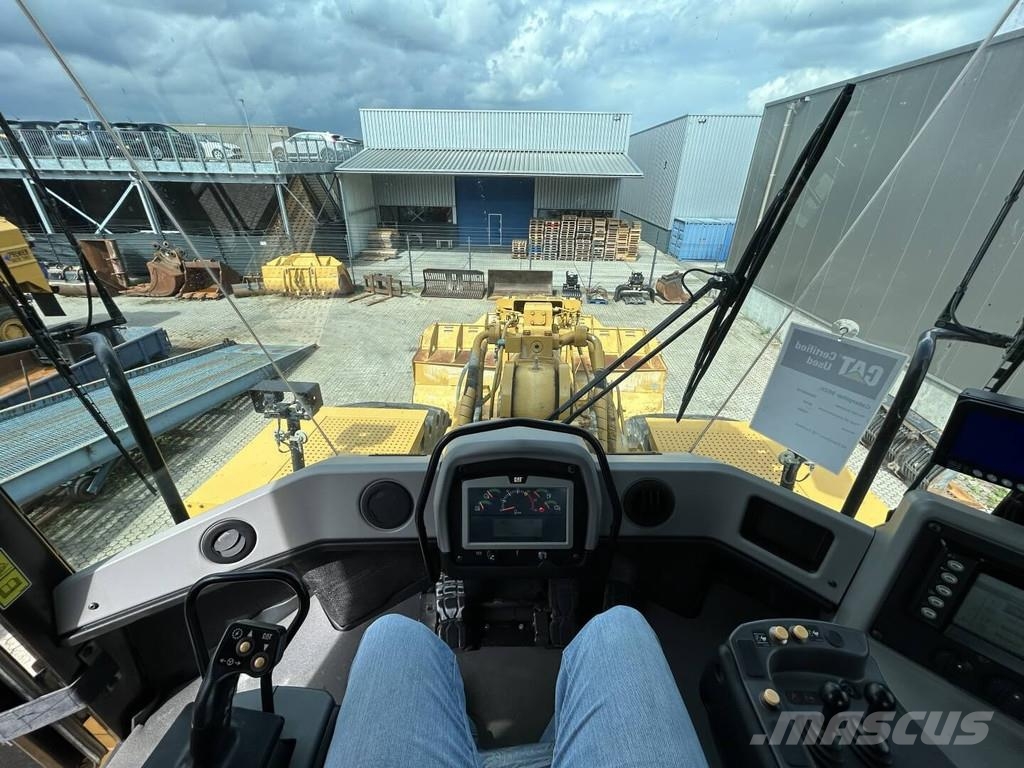 CAT 992K Фронтальные погрузчики