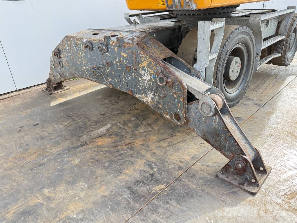 Liebherr LH22 Bagri za prekladanje primarnih/sekundarnih surovin
