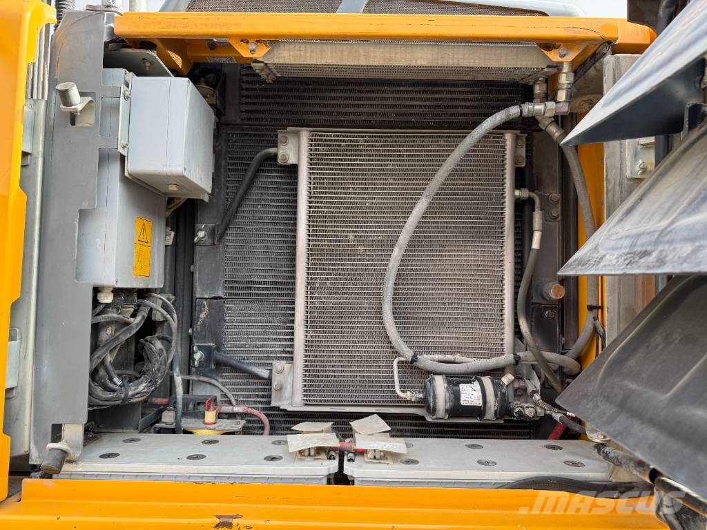 Liebherr LH22 Bagri za prekladanje primarnih/sekundarnih surovin