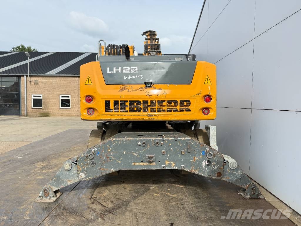 Liebherr LH22 Bagri za prekladanje primarnih/sekundarnih surovin
