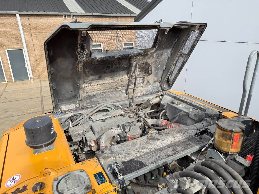 Liebherr LH22 - Tilting Cab / Auto Greasing / Camera Waste / industry handlers