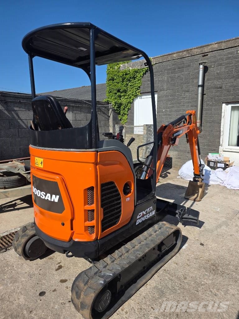 Doosan DX 17 حفارات صغيرة أقل من 7 طن (حفارات صغيرة)