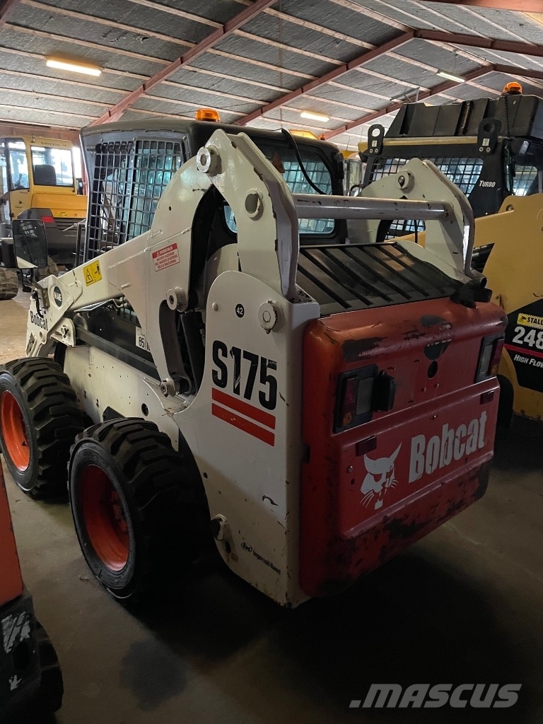 Bobcat S175 High Flow Smykem řízené nakladače