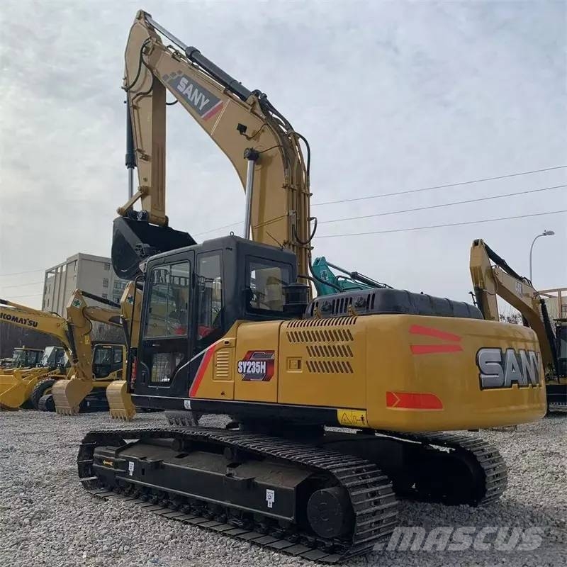 Sany SY 235 H حفارات زحافة