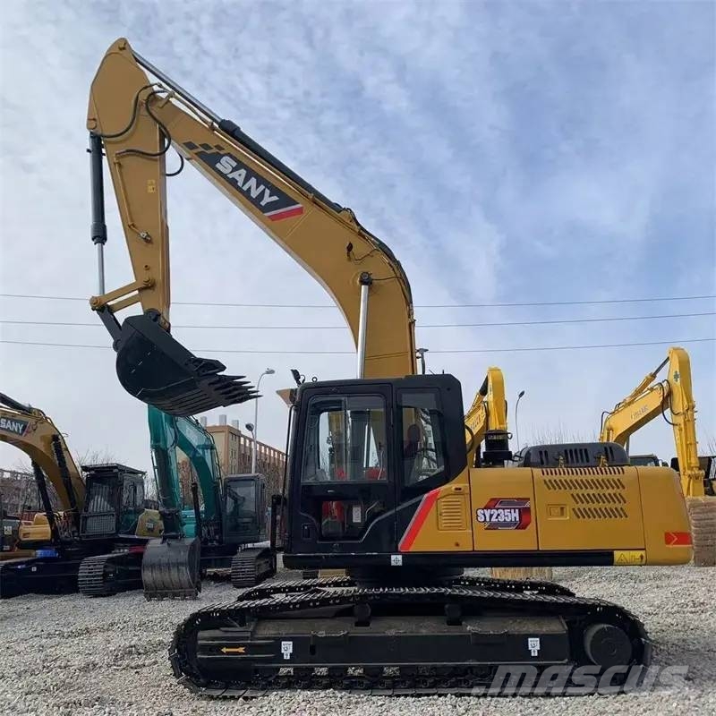 Sany SY 235 H حفارات زحافة