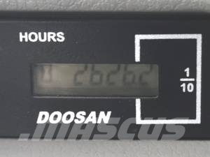 Doosan DX 160 W-5 Pelle sur pneus