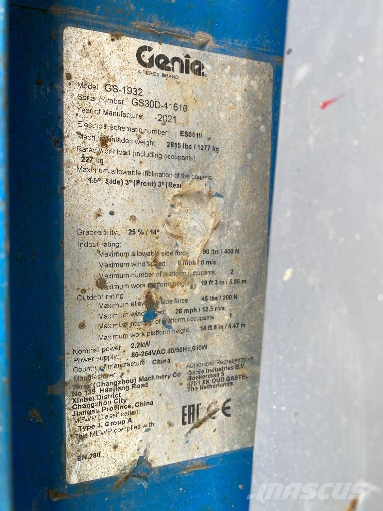Genie GS 1932 /Certificat CE endommagée Kompaktné samohybné kĺbové plošiny