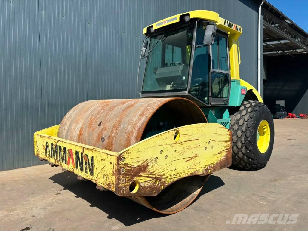 Ammann ASC110D Enojni valjarji