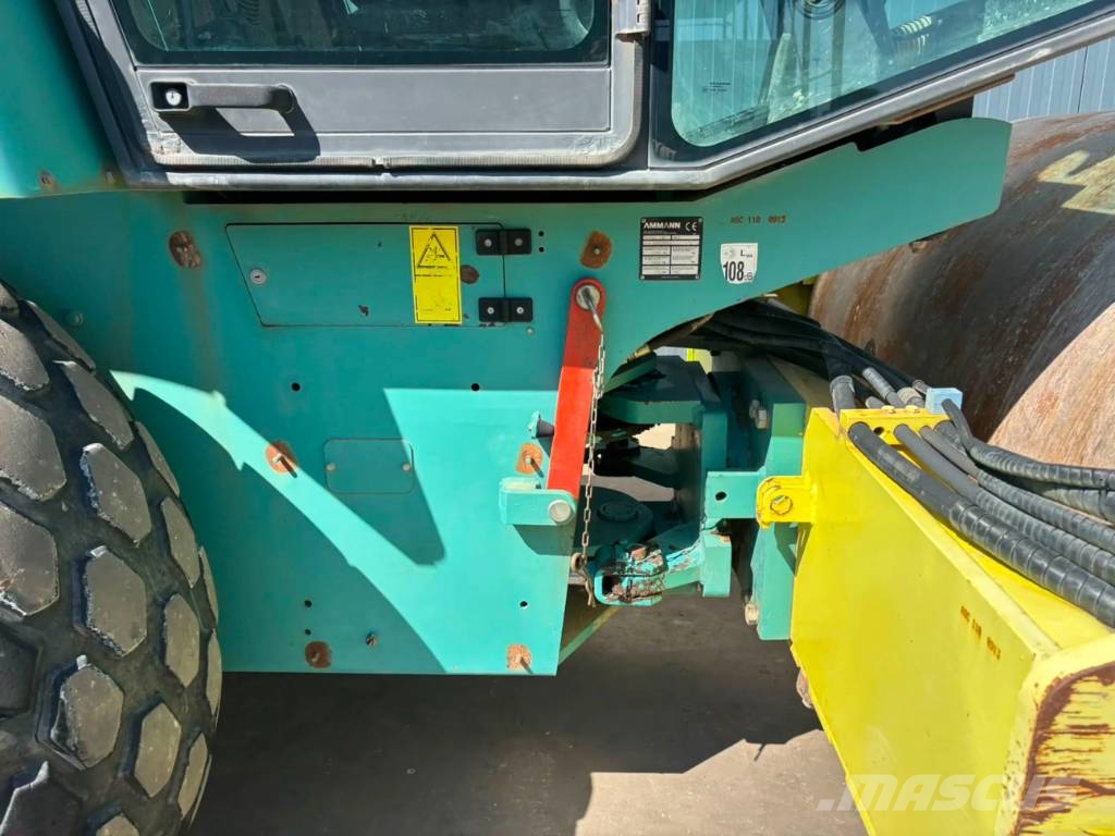 Ammann ASC110D Enojni valjarji