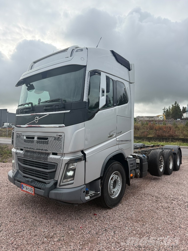 Volvo FH550 8x4 Kamioni-šasije