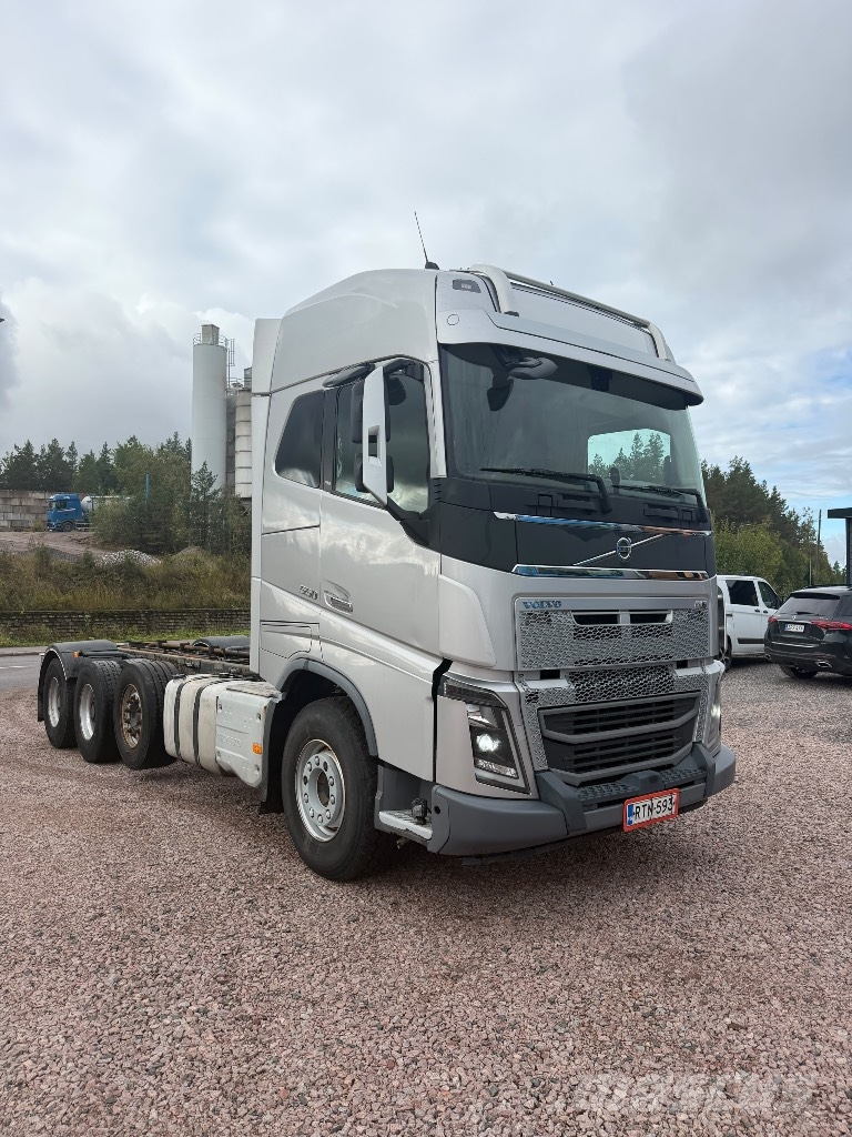 Volvo FH550 8x4 Kamioni-šasije