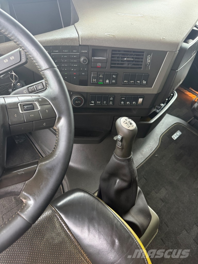 Volvo FH550 8x4 Kamioni-šasije