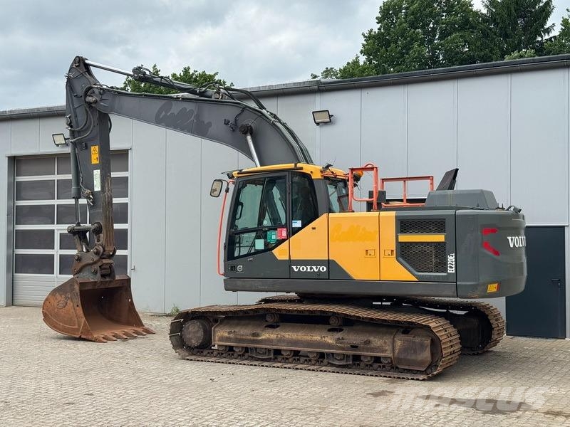 Volvo EC 220 EL 大型油圧ショベル12t以上(パワーショベル・ユンボ)