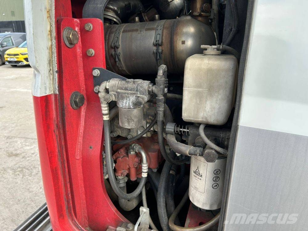 Takeuchi TB 2150 R 대형 굴삭기 29톤 이상