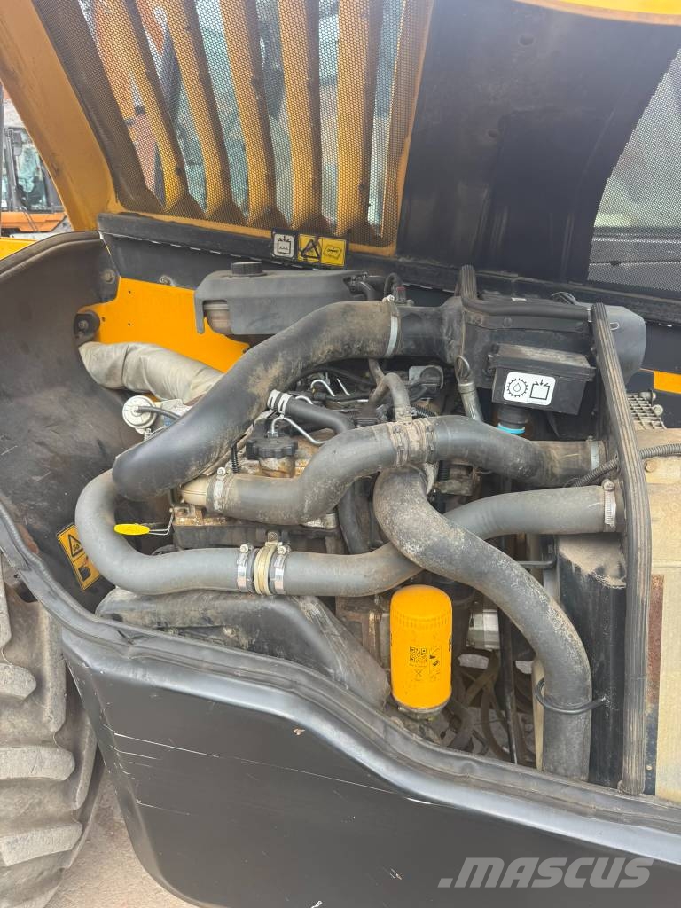JCB 535-140 Hiviz Teleskoplastere