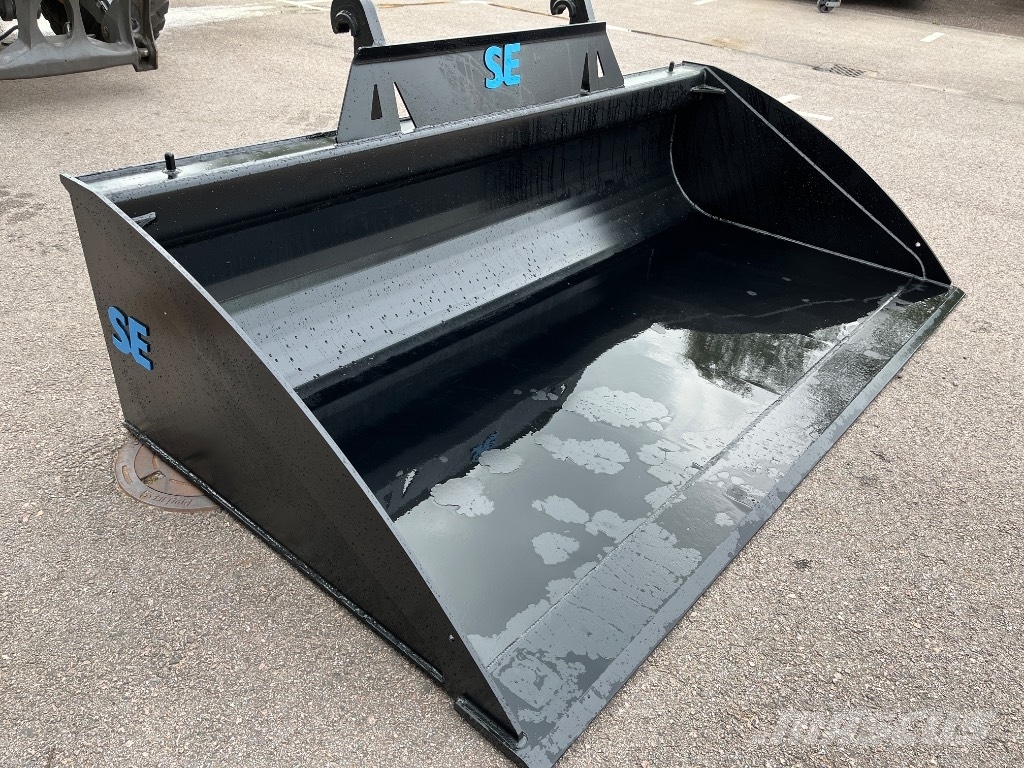 SE Equipment Planeringskopa Stora BM 28000:-+m Bakken
