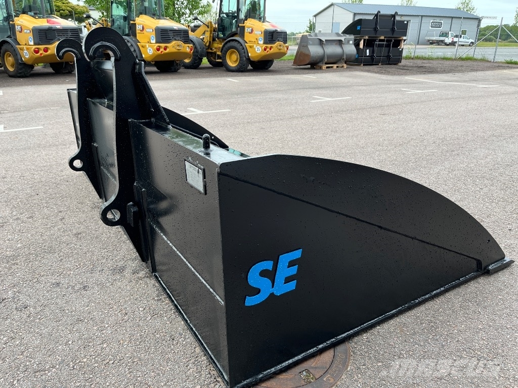 SE Equipment Planeringskopa Stora BM 28000:-+m Bakken