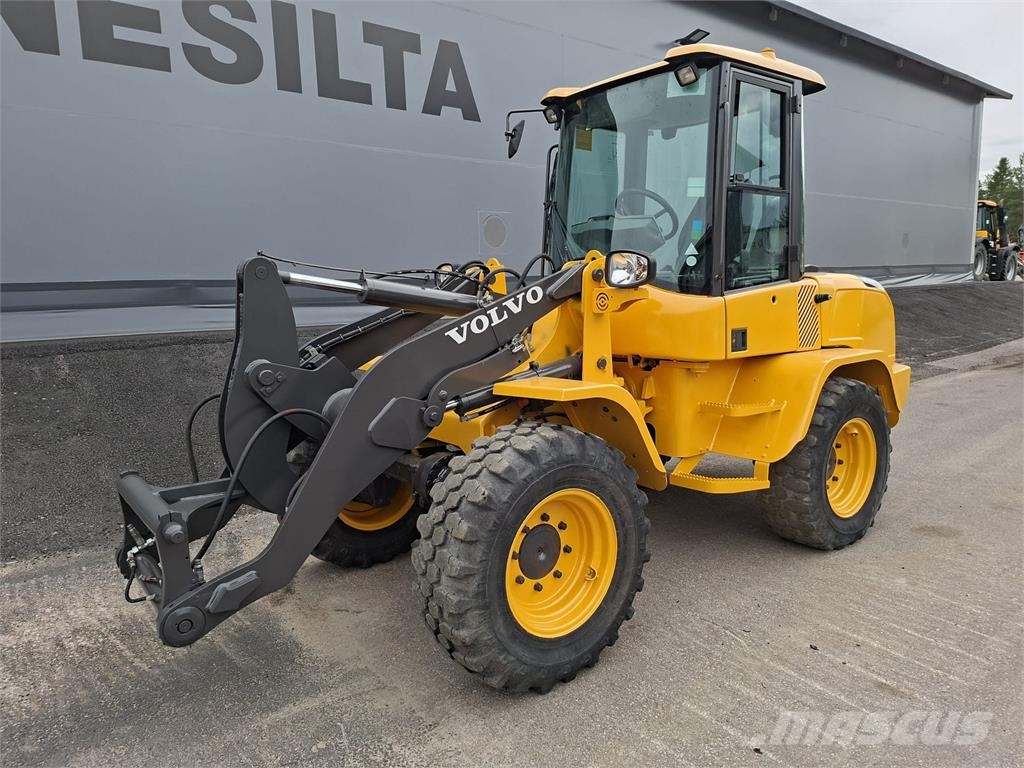 Volvo L30G Cargadoras sobre ruedas