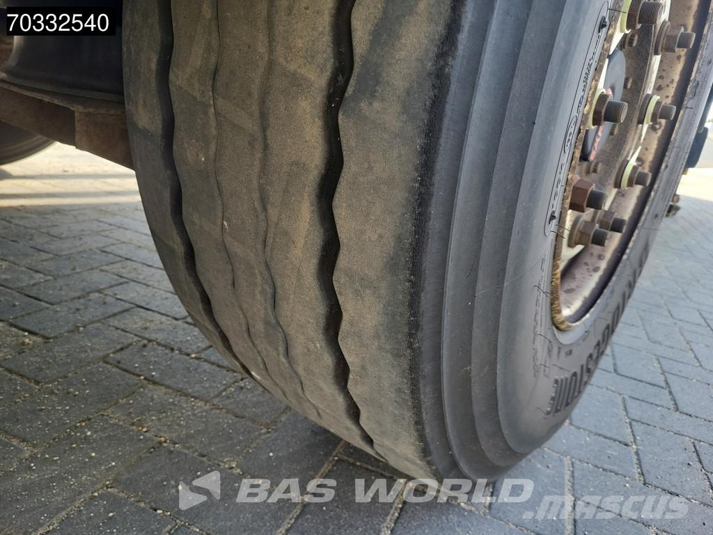 SYSTEM TRAILERS TFSSL27 Ply 3 axles SAF Kofferauflieger