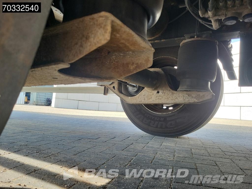 SYSTEM TRAILERS TFSSL27 Ply 3 axles SAF Kofferauflieger